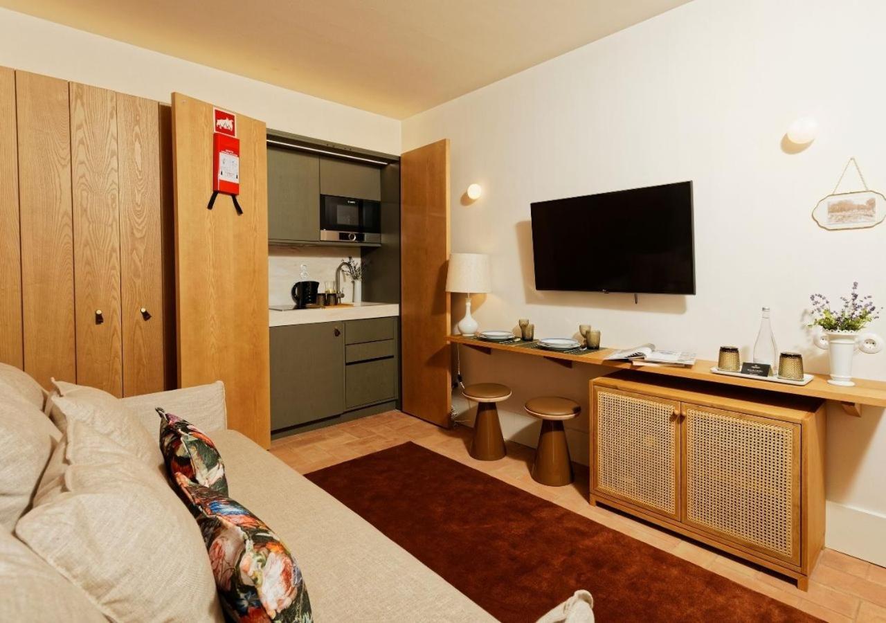 Montebelo Vista Alegre Ilhavo Hotel المظهر الخارجي الصورة A room at the hotel