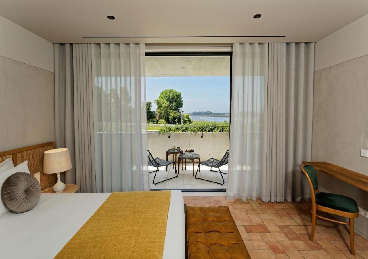 Montebelo Vista Alegre Ilhavo Hotel المظهر الخارجي الصورة A room at the hotel